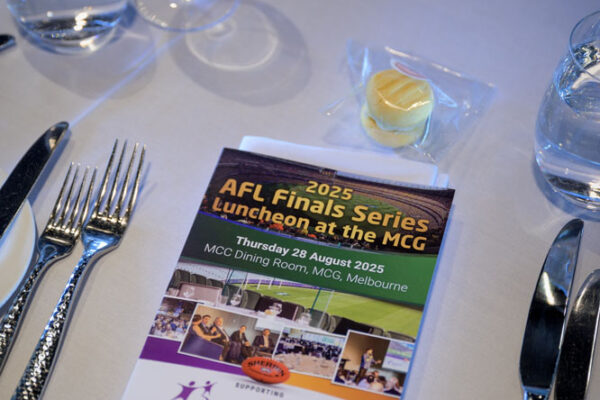 No usage rights of any kind granted without written authorization from Darren Henderson. To request permission for usage, please contact info@imagingaspects.com