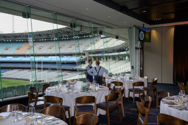 No usage rights of any kind granted without written authorization from Darren Henderson. To request permission for usage, please contact info@imagingaspects.com