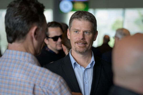 No usage rights of any kind granted without written authorization from Darren Henderson. To request permission for usage, please contact info@imagingaspects.com