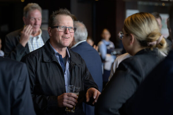 No usage rights of any kind granted without written authorization from Darren Henderson. To request permission for usage, please contact info@imagingaspects.com