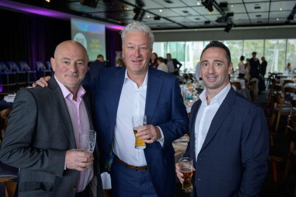 No usage rights of any kind granted without written authorization from Darren Henderson. To request permission for usage, please contact info@imagingaspects.com