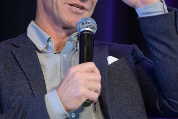 No usage rights of any kind granted without written authorization from Darren Henderson. To request permission for usage, please contact info@imagingaspects.com