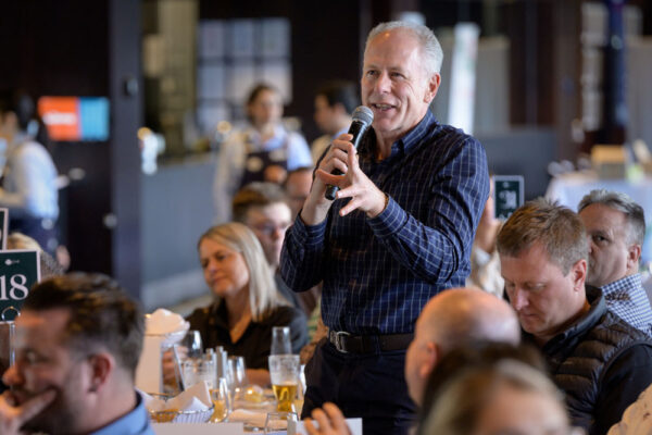 No usage rights of any kind granted without written authorization from Darren Henderson. To request permission for usage, please contact info@imagingaspects.com