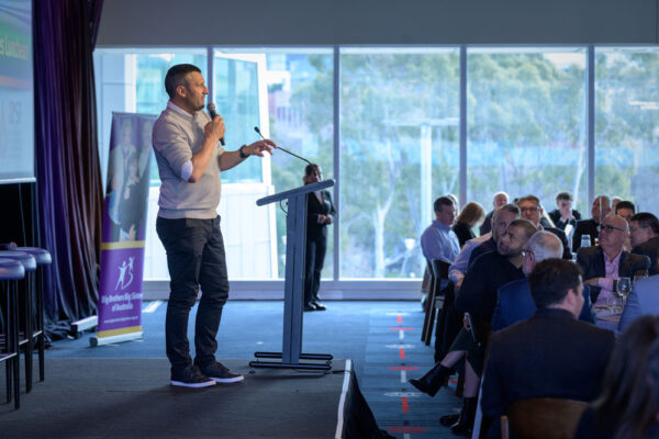 No usage rights of any kind granted without written authorization from Darren Henderson. To request permission for usage, please contact info@imagingaspects.com