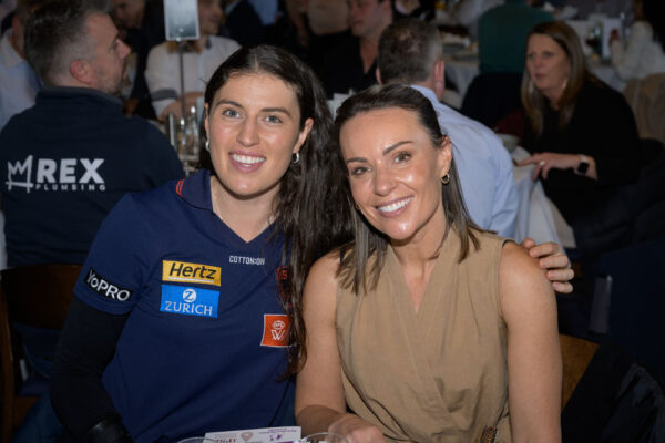 No usage rights of any kind granted without written authorization from Darren Henderson. To request permission for usage, please contact info@imagingaspects.com