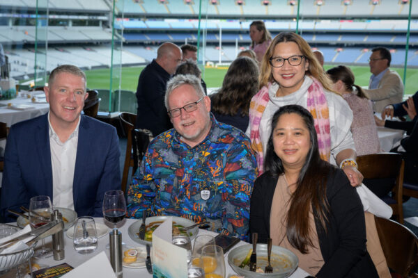 No usage rights of any kind granted without written authorization from Darren Henderson. To request permission for usage, please contact info@imagingaspects.com