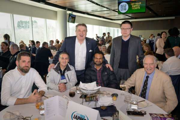 No usage rights of any kind granted without written authorization from Darren Henderson. To request permission for usage, please contact info@imagingaspects.com