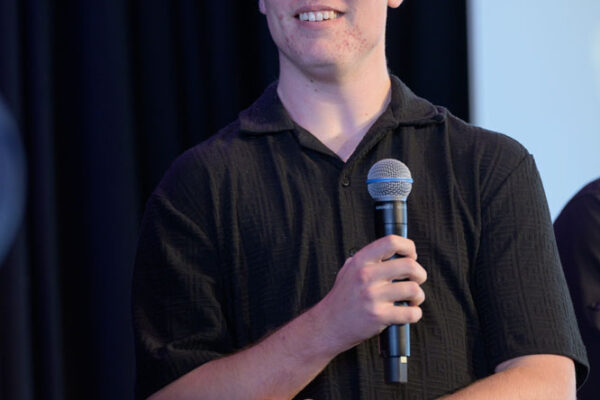 No usage rights of any kind granted without written authorization from Darren Henderson. To request permission for usage, please contact info@imagingaspects.com