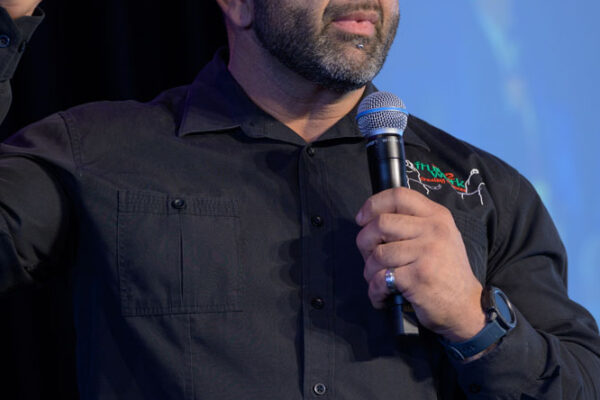 No usage rights of any kind granted without written authorization from Darren Henderson. To request permission for usage, please contact info@imagingaspects.com