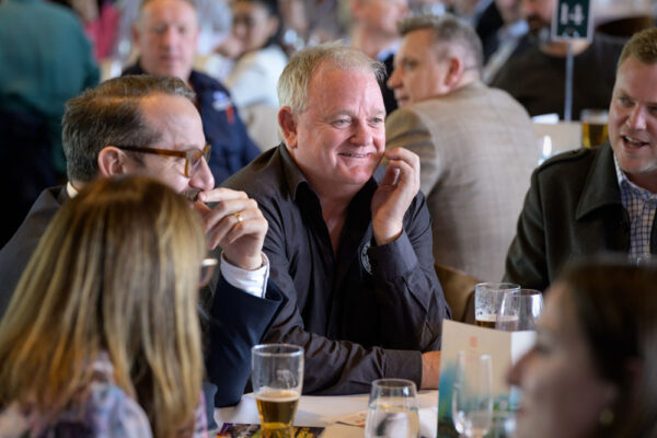 No usage rights of any kind granted without written authorization from Darren Henderson. To request permission for usage, please contact info@imagingaspects.com