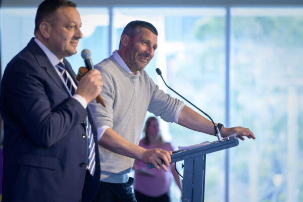 No usage rights of any kind granted without written authorization from Darren Henderson. To request permission for usage, please contact info@imagingaspects.com